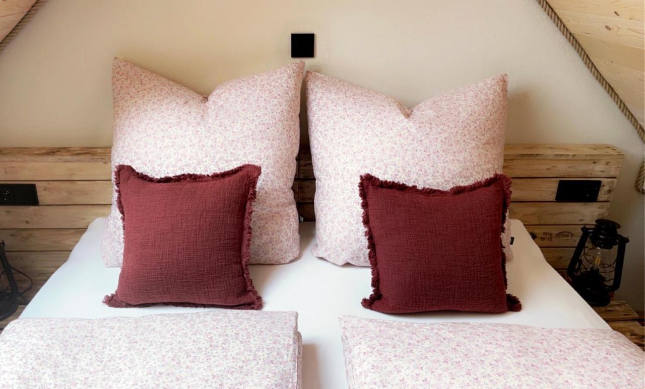 Igelnest Grossthiemig Apartment Екстериор снимка